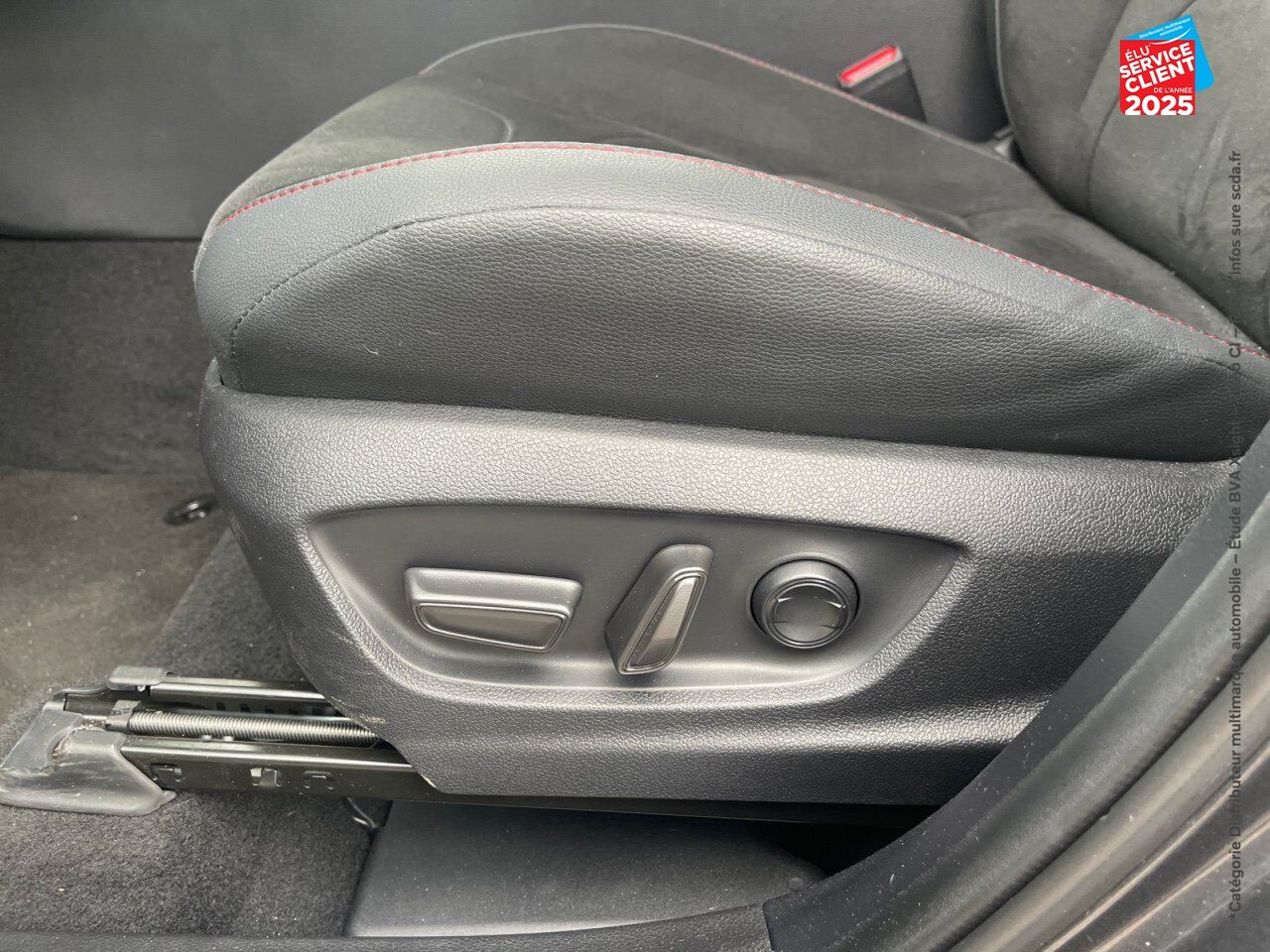 Véhicule d'occasion TOYOTA C-HR 2.0 200CH GR SPORT chez Opel Verdun