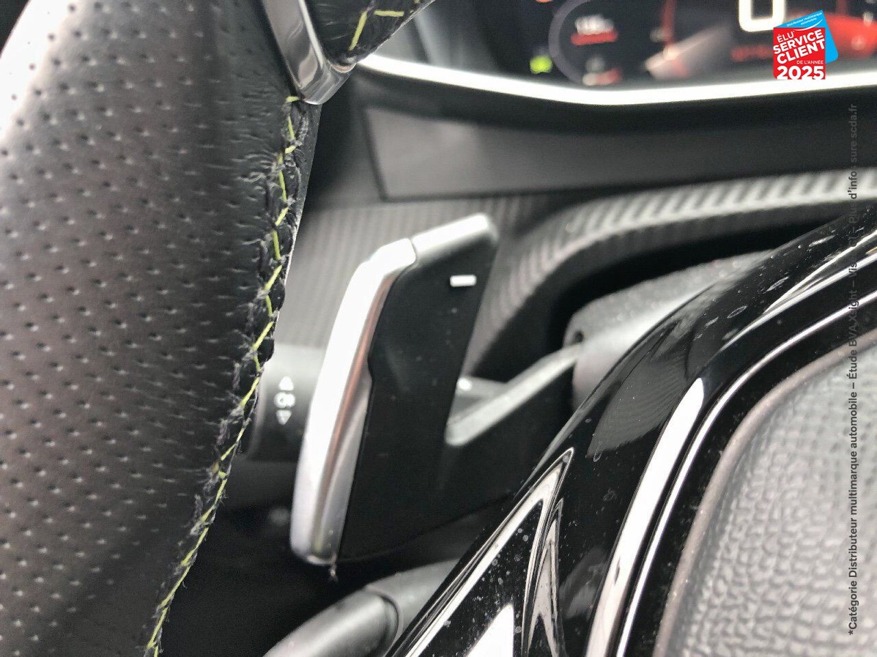 Véhicule d'occasion PEUGEOT 208 1.2 PURETECH 130CH S/S GT LINE EAT8 SIEGES CHAUF GPS CAMERA chez Fiat Belfort