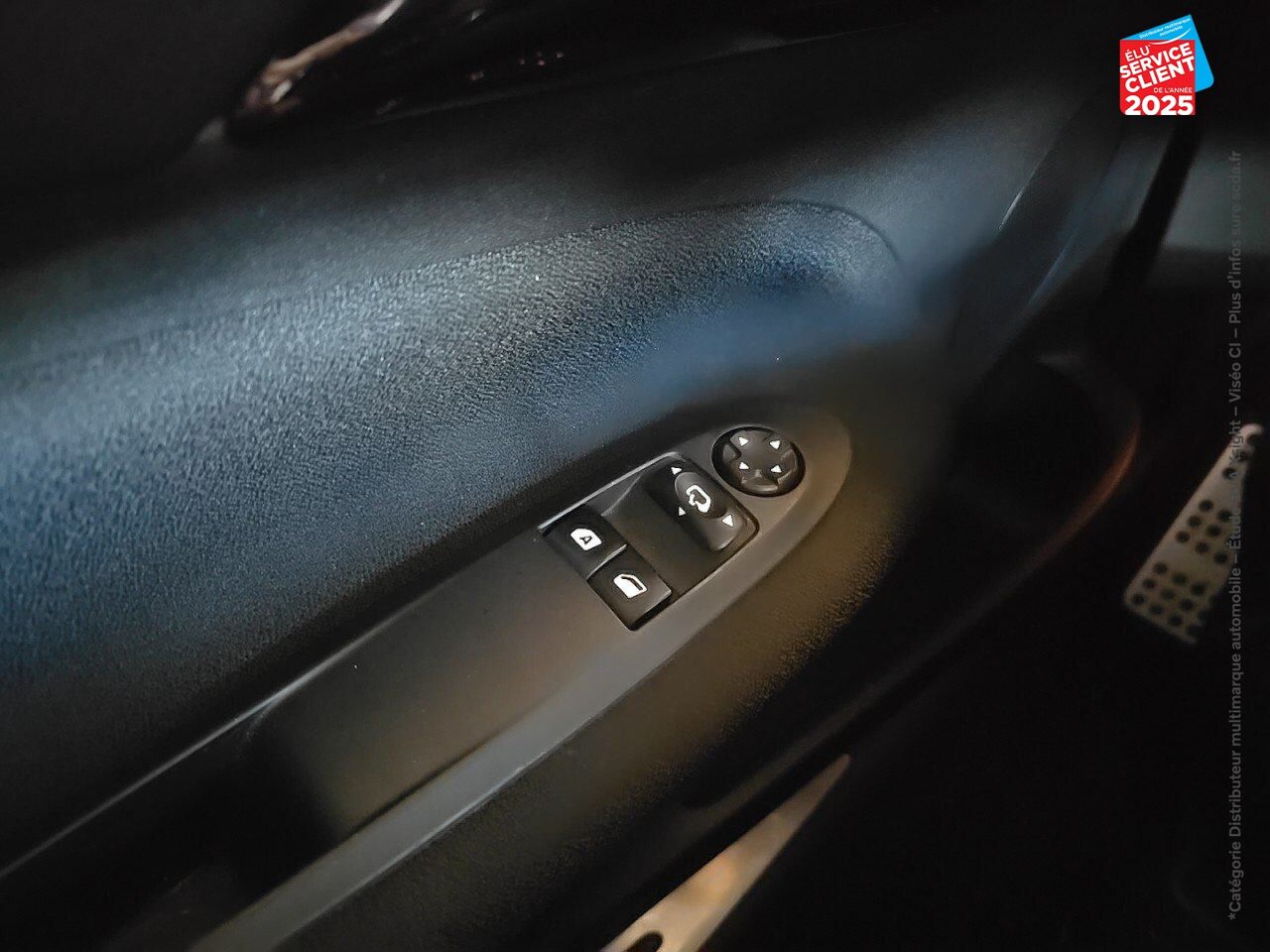Véhicule d'occasion DS DS 3 CABRIO PURETECH 110CH SO CHIC SS chez Renault Sélestat