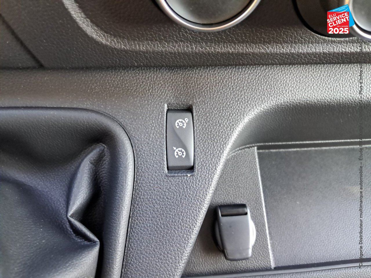 Véhicule d'occasion RENAULT MASTER FG F3300 L2H2 2.3 BLUE DCI 135CH GRAND CONFORT EURO6E chez Opel Metz
