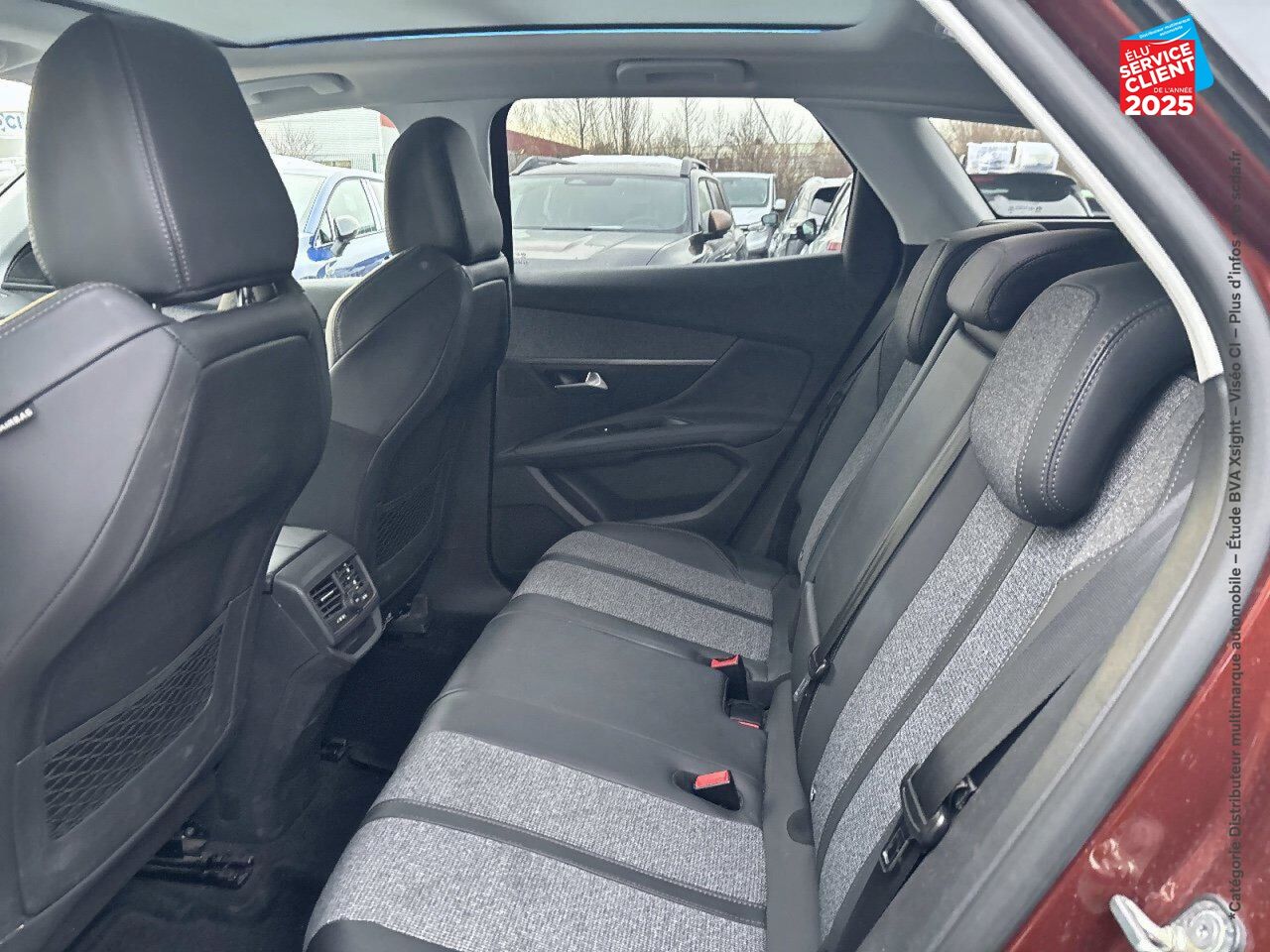 Véhicule d'occasion PEUGEOT 3008 1.2 PURETECH 130CH ALLURE SS chez Hyundai Epernay