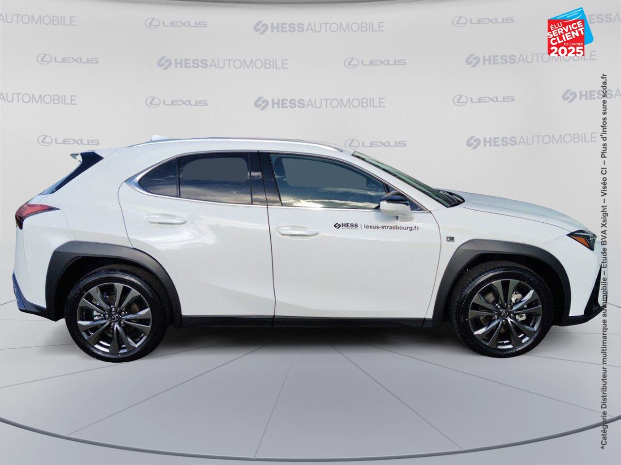 Véhicule d'occasion LEXUS UX 300H 2WD F SPORT DESIGN chez Toyota Thionville