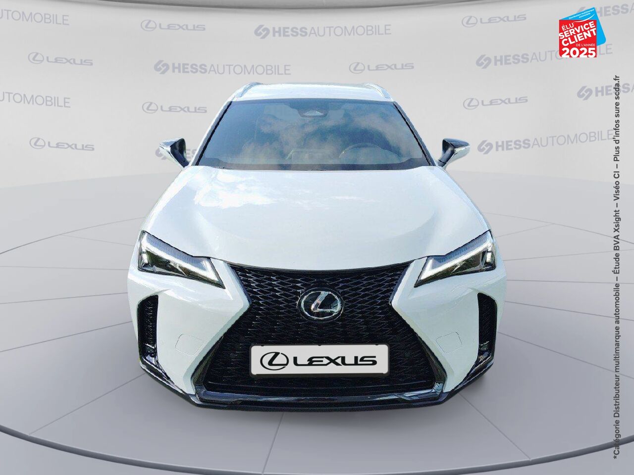 Véhicule d'occasion LEXUS UX 300H 2WD F SPORT DESIGN chez Toyota Thionville