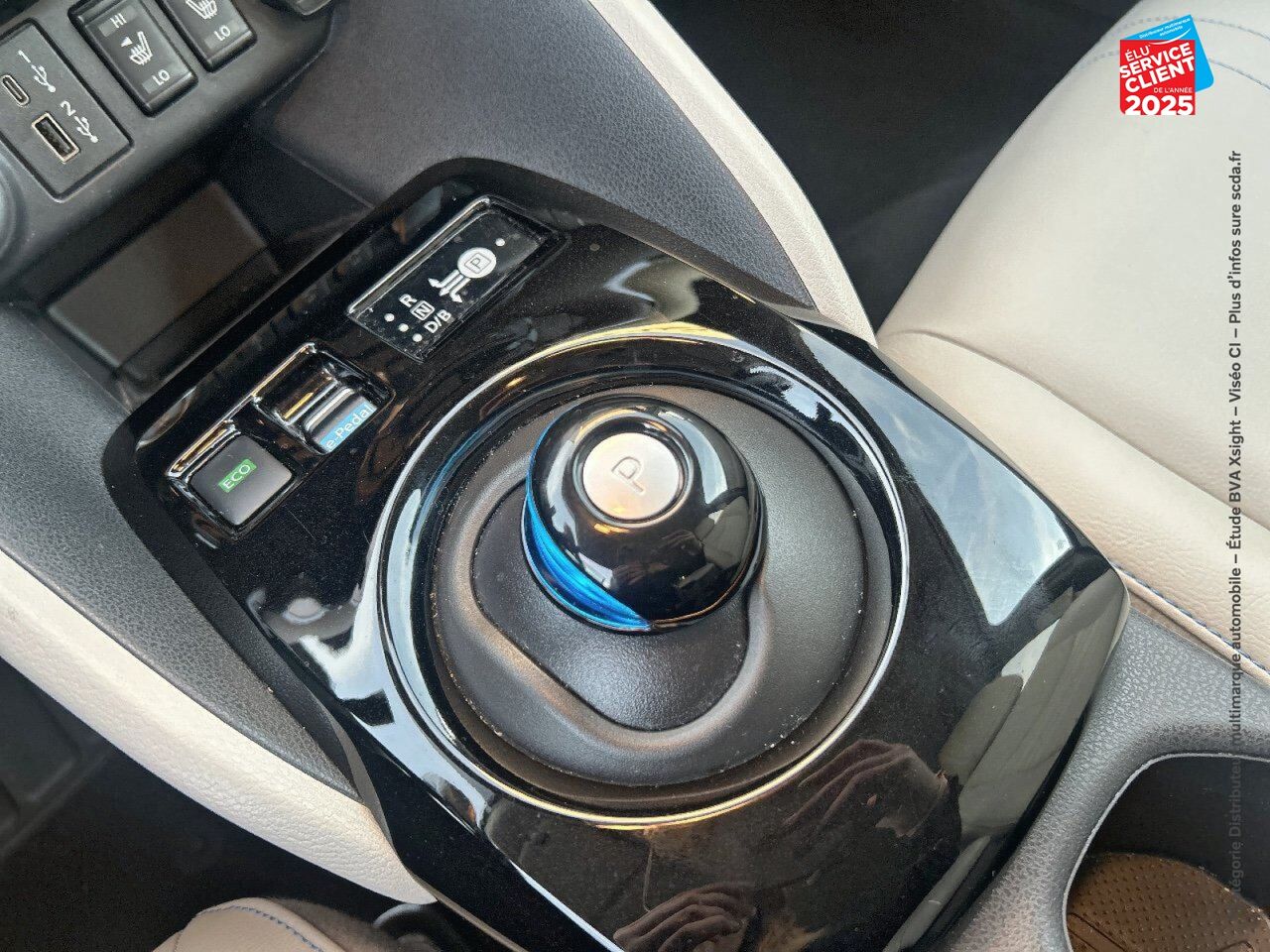 Véhicule d'occasion NISSAN LEAF 150CH 40KWH N-CONNECTA 21 chez Hyundai Reims