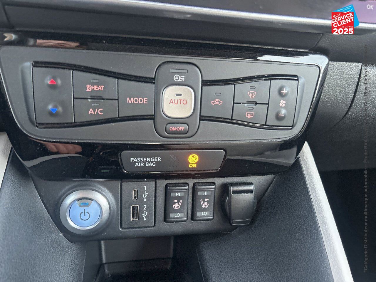 Véhicule d'occasion NISSAN LEAF 150CH 40KWH N-CONNECTA 21 chez Hyundai Reims