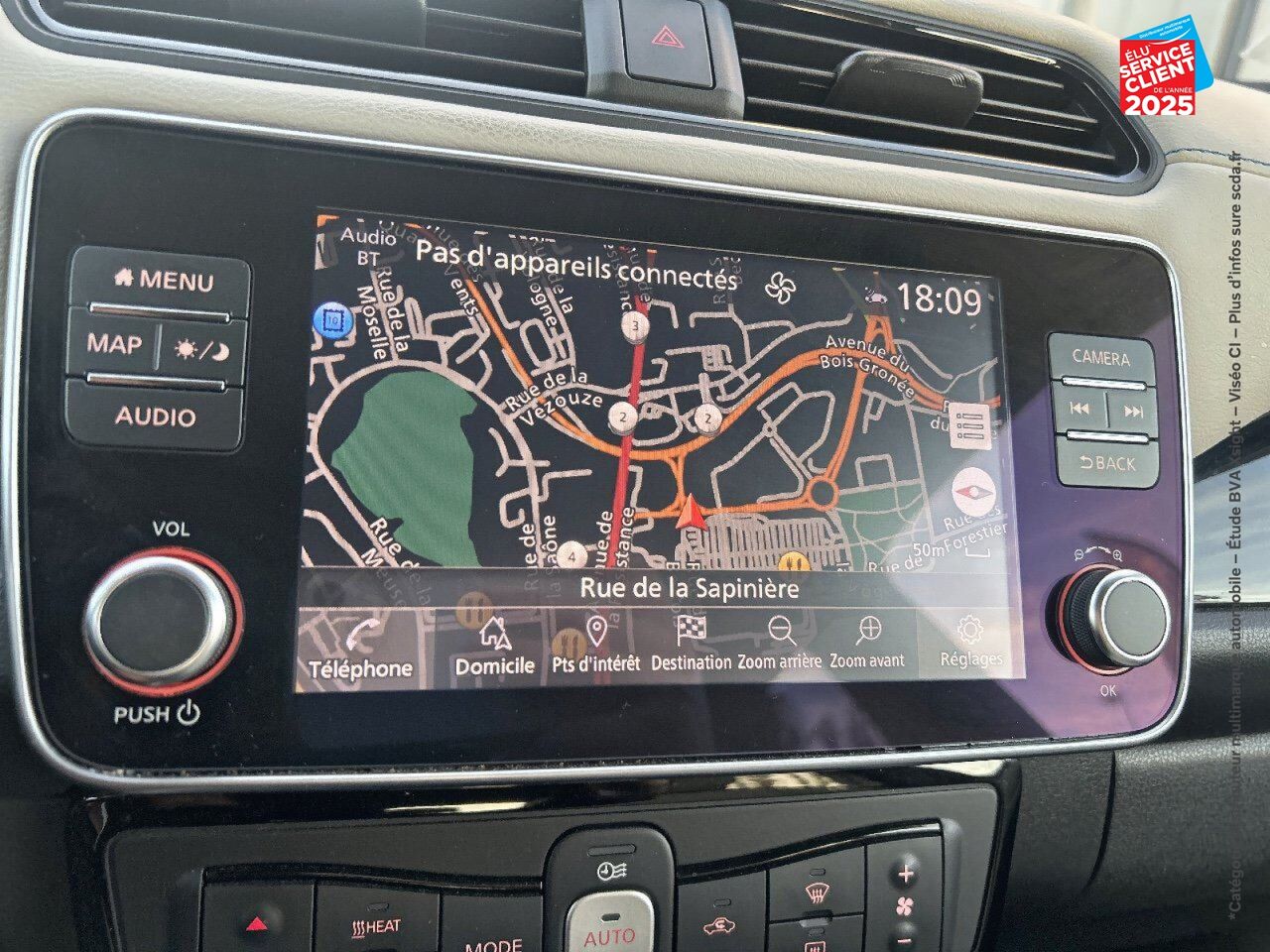 Véhicule d'occasion NISSAN LEAF 150CH 40KWH N-CONNECTA 21 chez Hyundai Reims