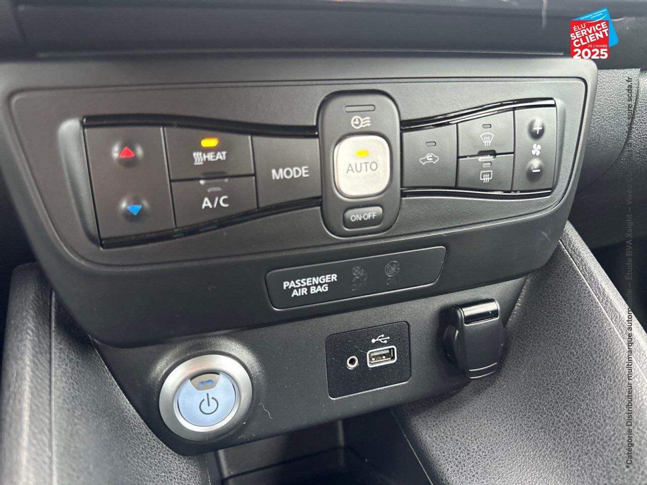 Véhicule d'occasion NISSAN LEAF 150CH 40KWH ACENTA 21.5 chez Nissan Dijon