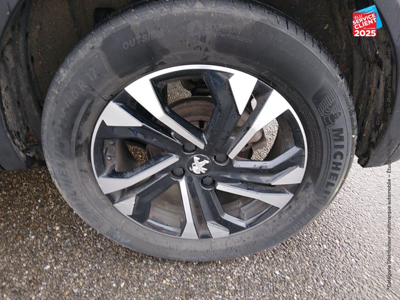Véhicule d'occasion PEUGEOT 2008 1.2 PURETECH 100CH SS ALLURE 5CV chez Renault Colmar