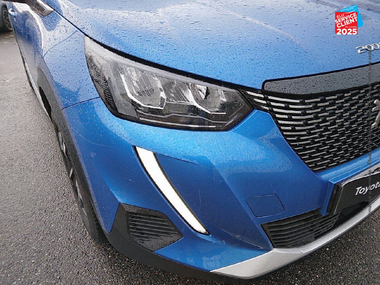 Véhicule d'occasion PEUGEOT 2008 1.2 PURETECH 100CH SS ALLURE 5CV chez Renault Colmar