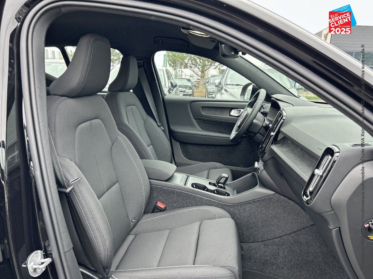 Véhicule d'occasion VOLVO EX40 SINGLE 238CH BLACK EDITION chez Volvo Reims
