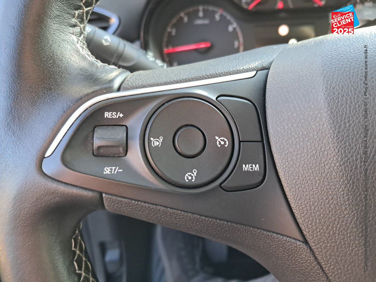 Véhicule d'occasion OPEL CROSSLAND X 1.2 TURBO 110CH ELEGANCE EURO 6D-T GPS CAMERA chez Toyota Thionville