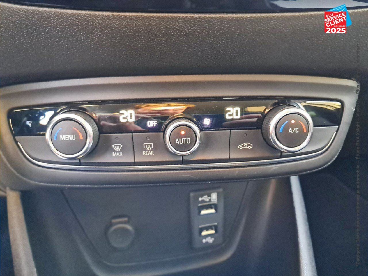 Véhicule d'occasion OPEL CROSSLAND X 1.2 TURBO 110CH ELEGANCE EURO 6D-T GPS CAMERA chez Toyota Thionville