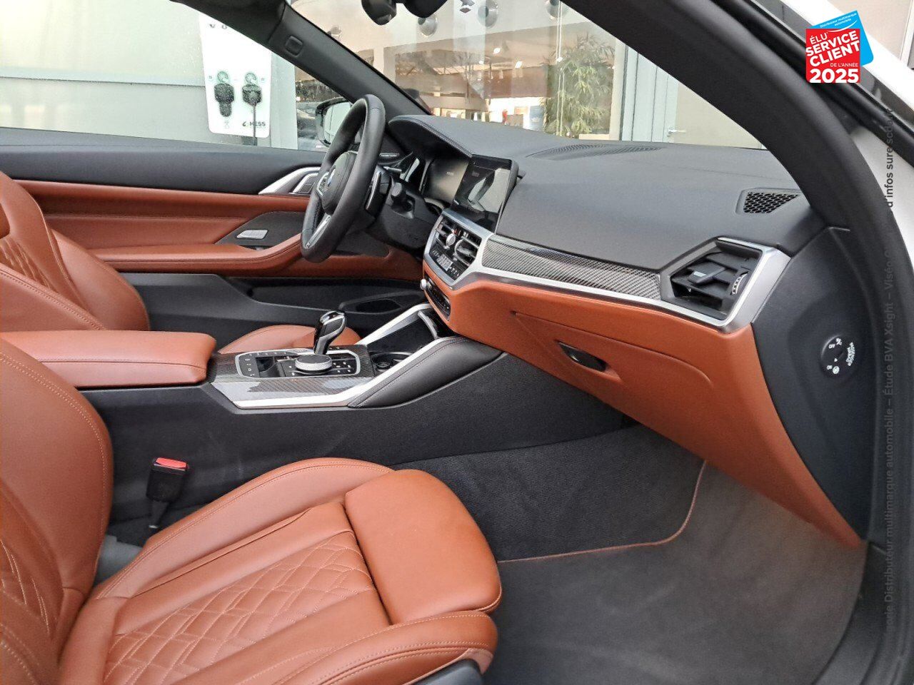 Véhicule d'occasion BMW SERIE 4 CABRIOLET M440IA XDRIVE 374CH SIEGES CHAUF/CUIR VOLANT CHAUF CAMERA H/KARDON HUD chez Renault Colmar