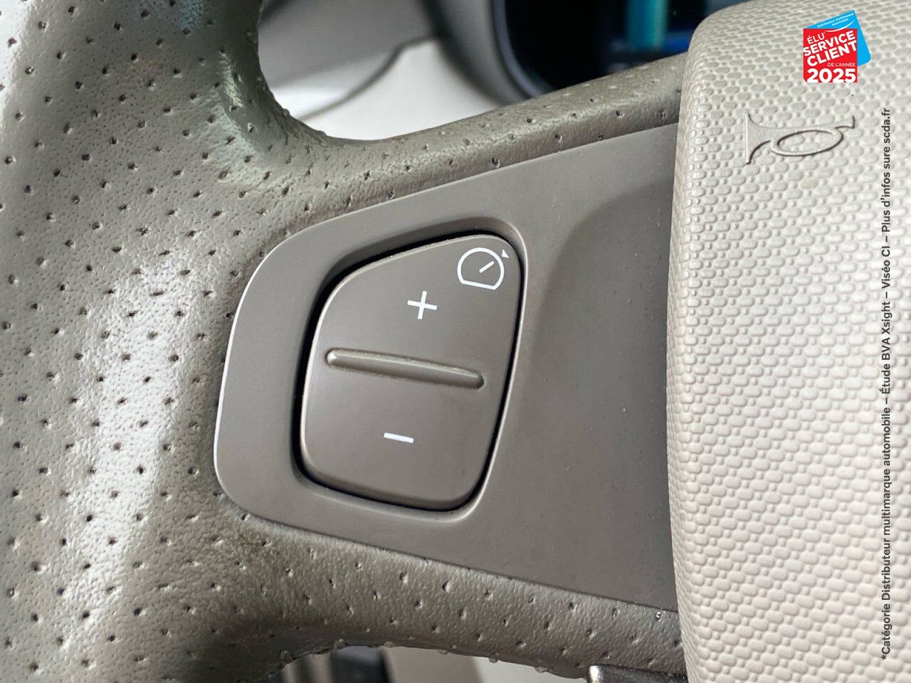 Véhicule d'occasion RENAULT ZOE EDITION ONE R110 MY19 SIEGES CUIR GPS CAMERA BOSE chez Renault Saint-Louis