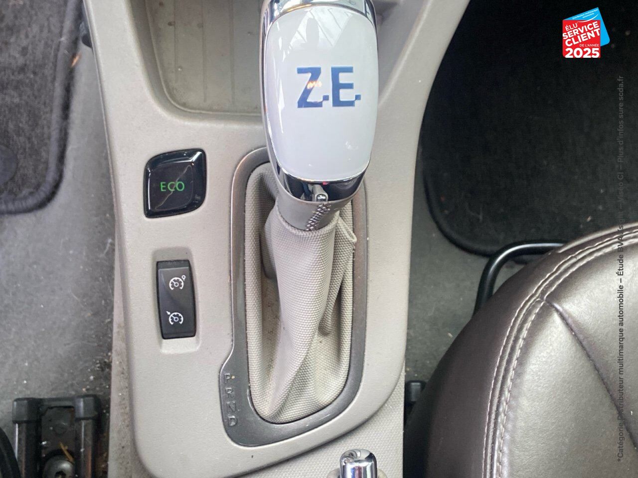 Véhicule d'occasion RENAULT ZOE EDITION ONE R110 MY19 SIEGES CUIR GPS CAMERA BOSE chez Renault Saint-Louis