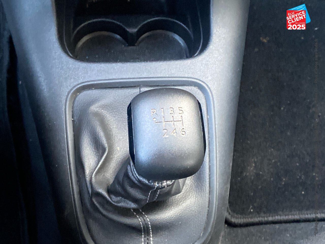 Véhicule d'occasion CITROEN C3 PURETECH 110CH FEEL SS E6.D chez Toyota Sarreguemines