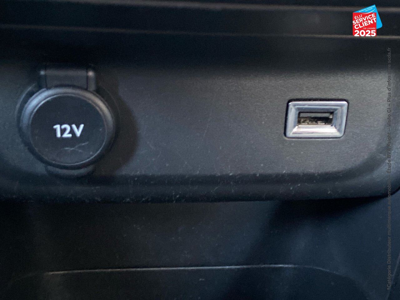Véhicule d'occasion CITROEN C3 PURETECH 110CH FEEL SS E6.D chez Toyota Sarreguemines
