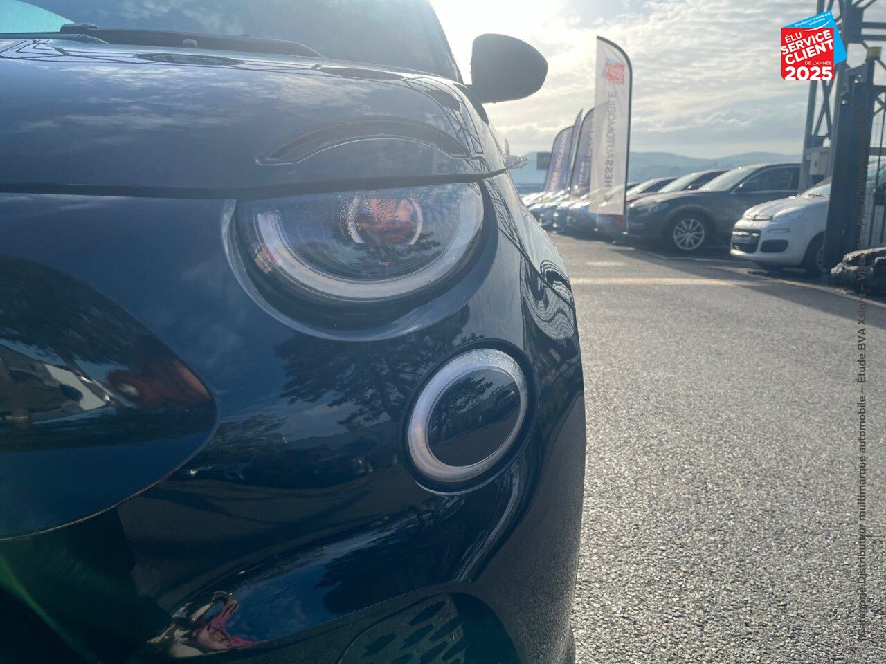 Véhicule d'occasion ABARTH 500C E 155CH PACK chez MINI Lons-Le-Saunier