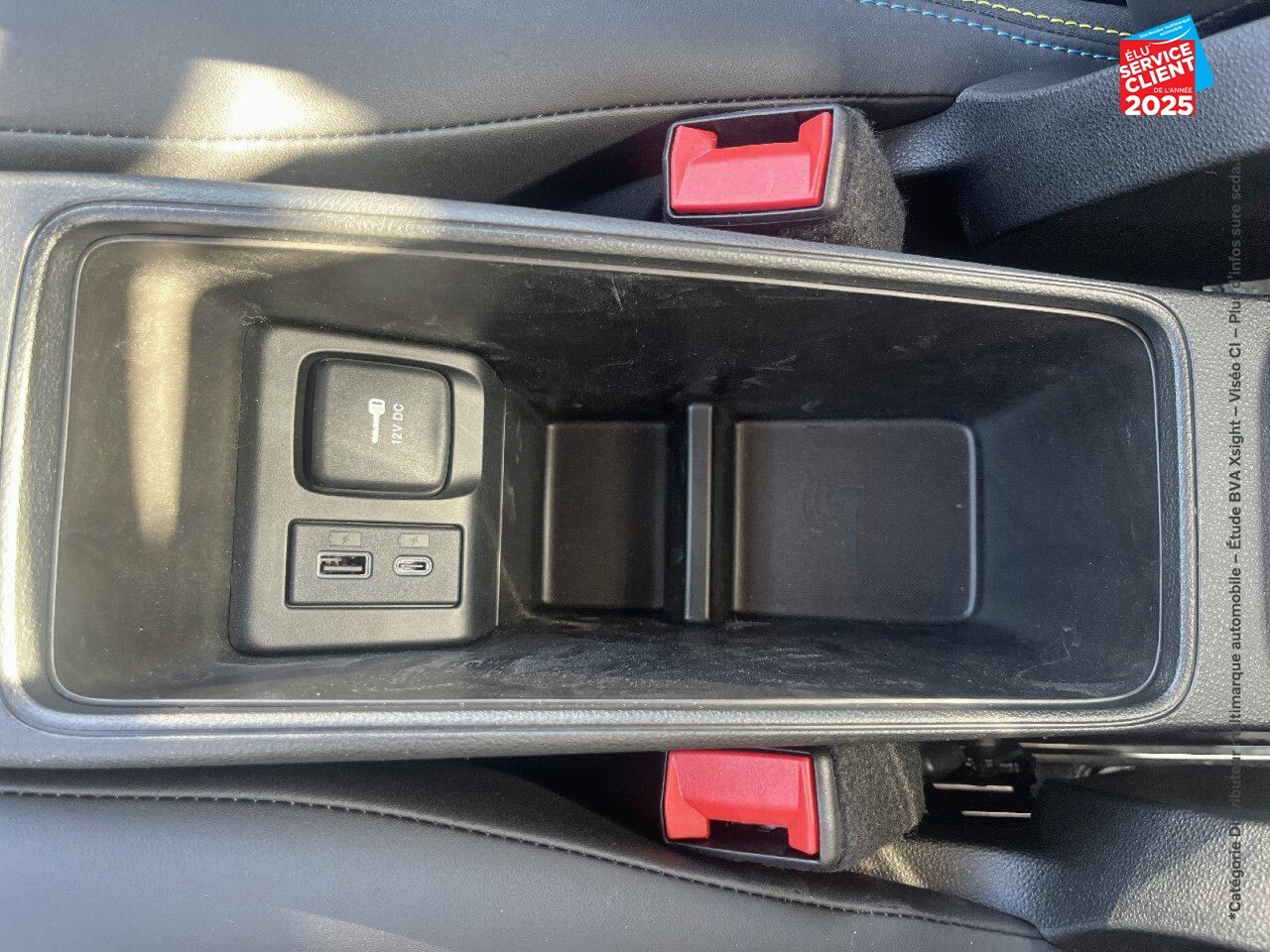 Véhicule d'occasion ABARTH 500C E 155CH PACK chez MINI Lons-Le-Saunier
