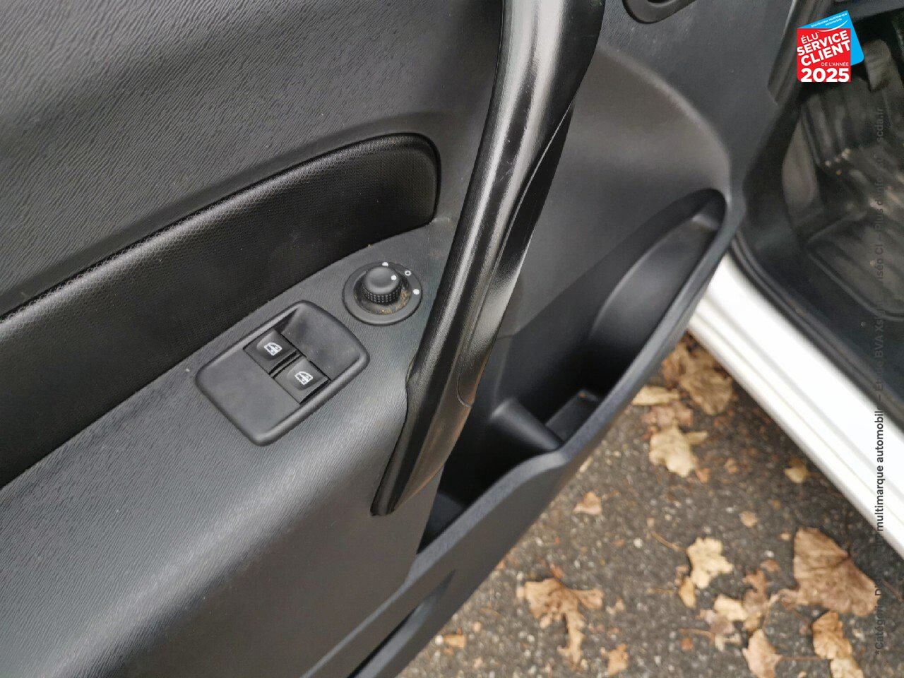 Véhicule d'occasion RENAULT KANGOO EXPRESS 1.5 BLUE DCI 80CH GRAND CONFORT chez Renault Montbéliard