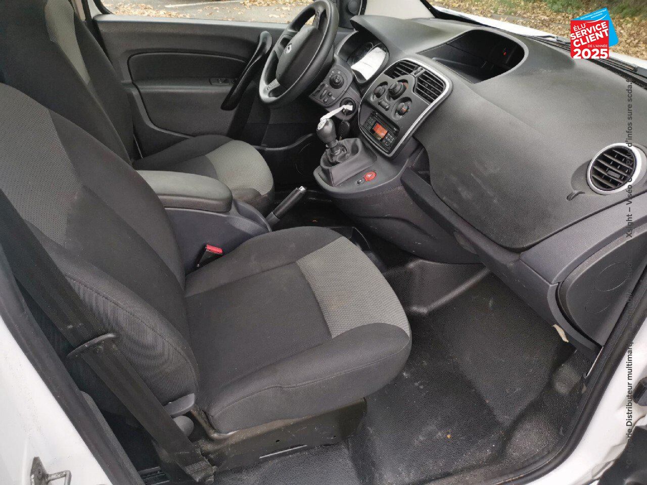 Véhicule d'occasion RENAULT KANGOO EXPRESS 1.5 BLUE DCI 80CH GRAND CONFORT chez Renault Montbéliard