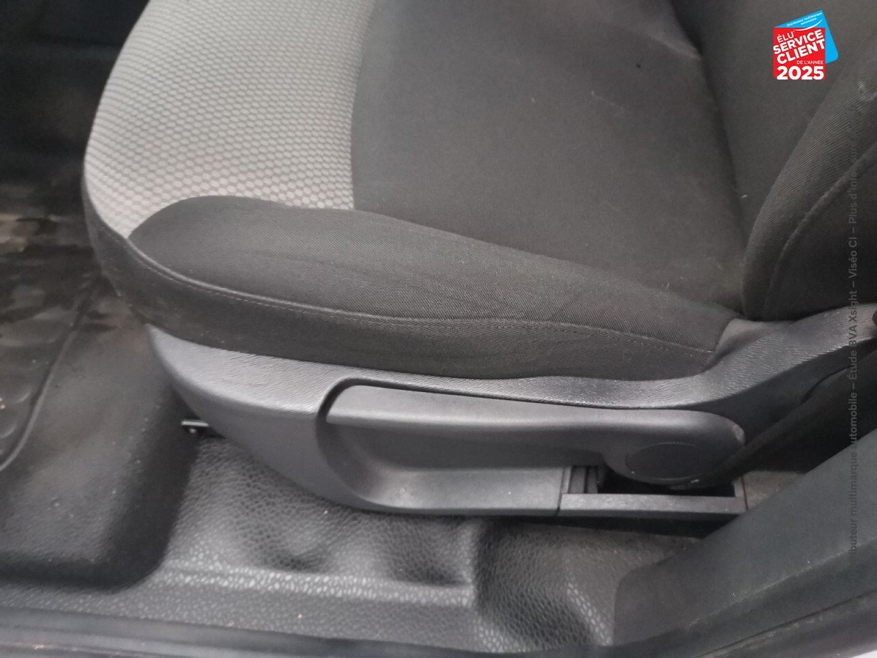 Véhicule d'occasion RENAULT KANGOO EXPRESS 1.5 BLUE DCI 80CH GRAND CONFORT 5CV chez Toyota Bar le Duc