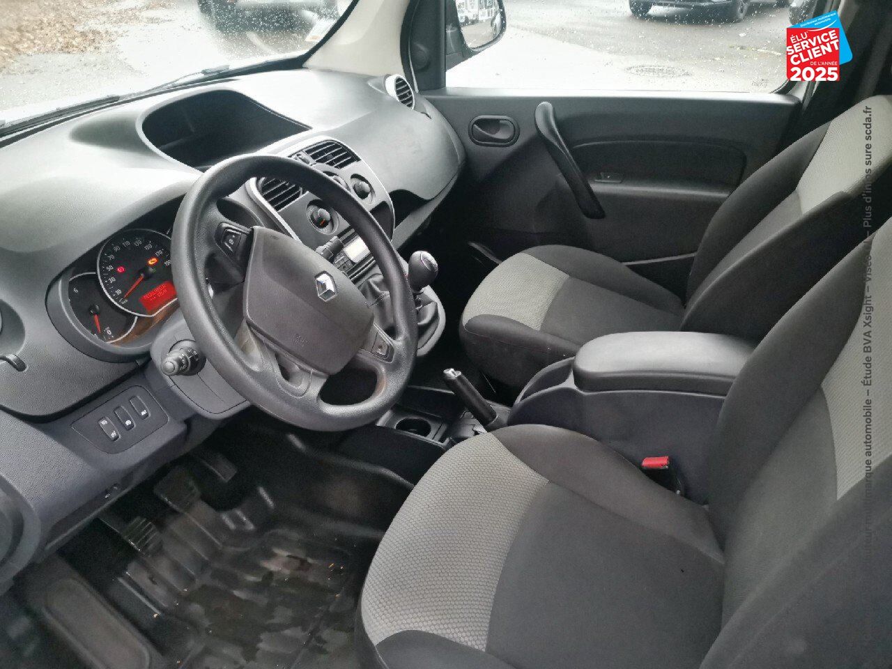 Véhicule d'occasion RENAULT KANGOO EXPRESS 1.5 BLUE DCI 80CH GRAND CONFORT 5CV chez Toyota Bar le Duc