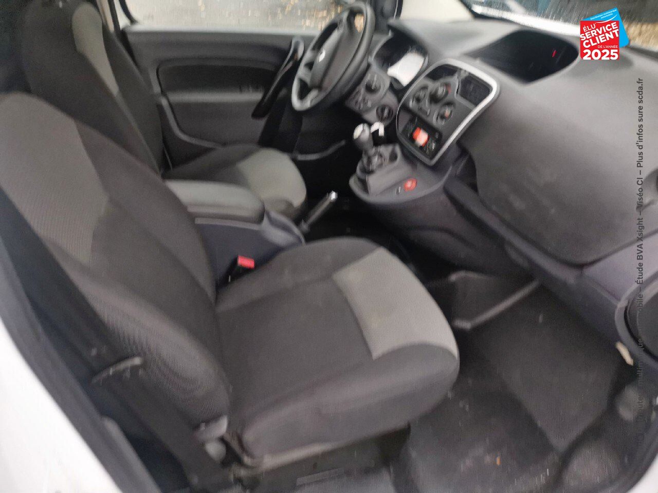 Véhicule d'occasion RENAULT KANGOO EXPRESS 1.5 BLUE DCI 80CH GRAND CONFORT 5CV chez Toyota Bar le Duc