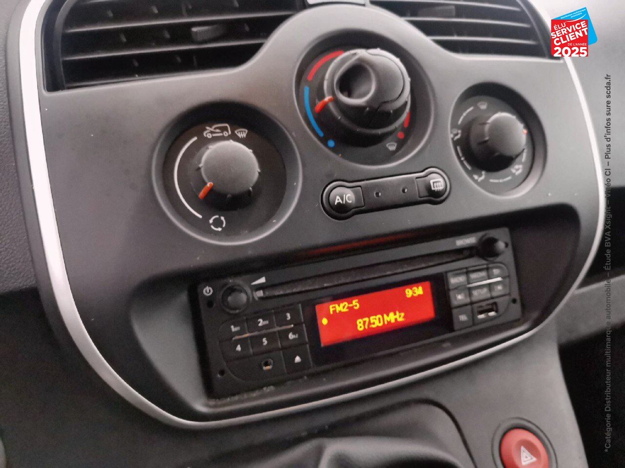 Véhicule d'occasion RENAULT KANGOO EXPRESS 1.5 BLUE DCI 80CH GRAND CONFORT 5CV chez Toyota Bar le Duc