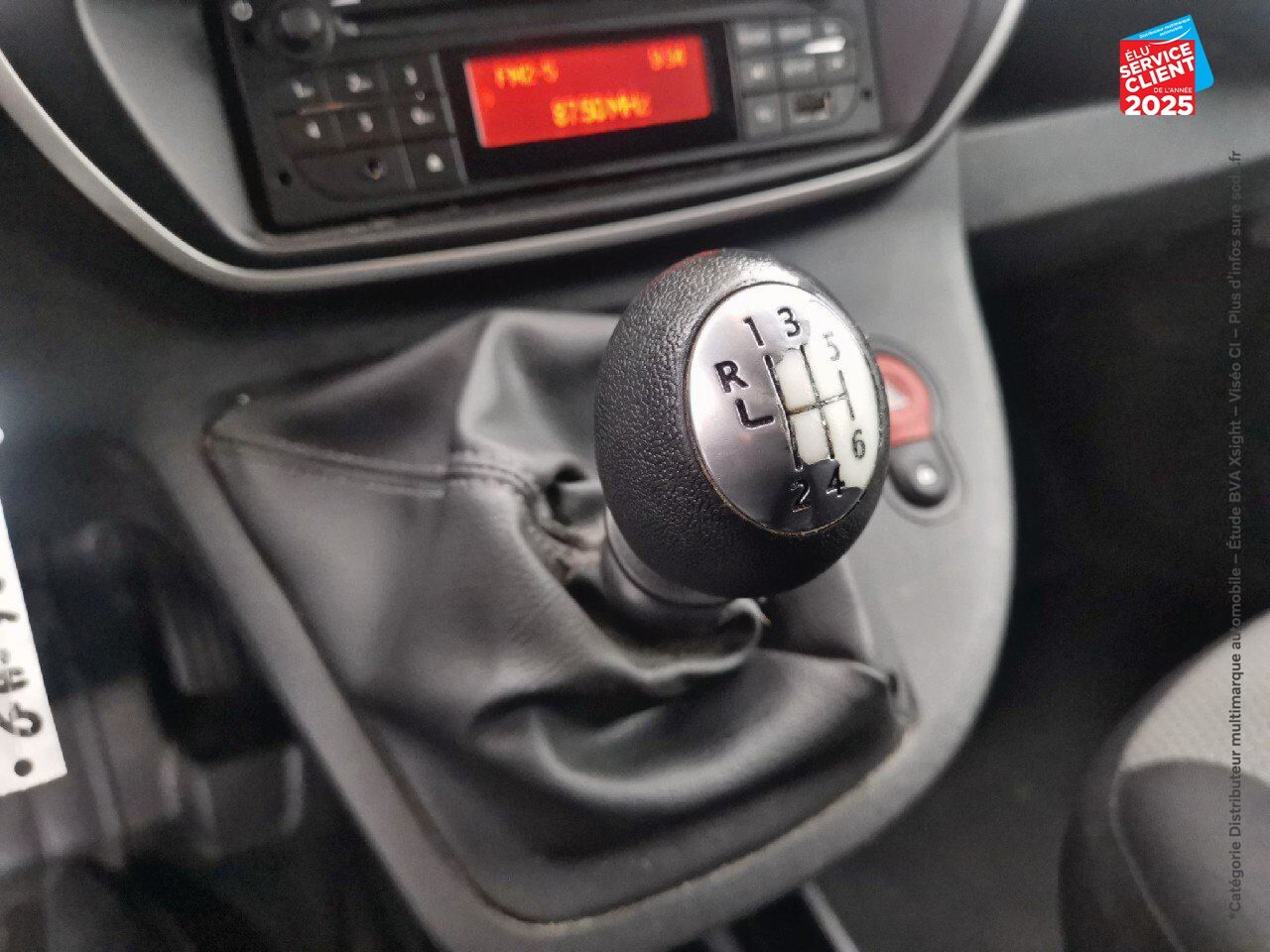 Véhicule d'occasion RENAULT KANGOO EXPRESS 1.5 BLUE DCI 80CH GRAND CONFORT 5CV chez Toyota Bar le Duc