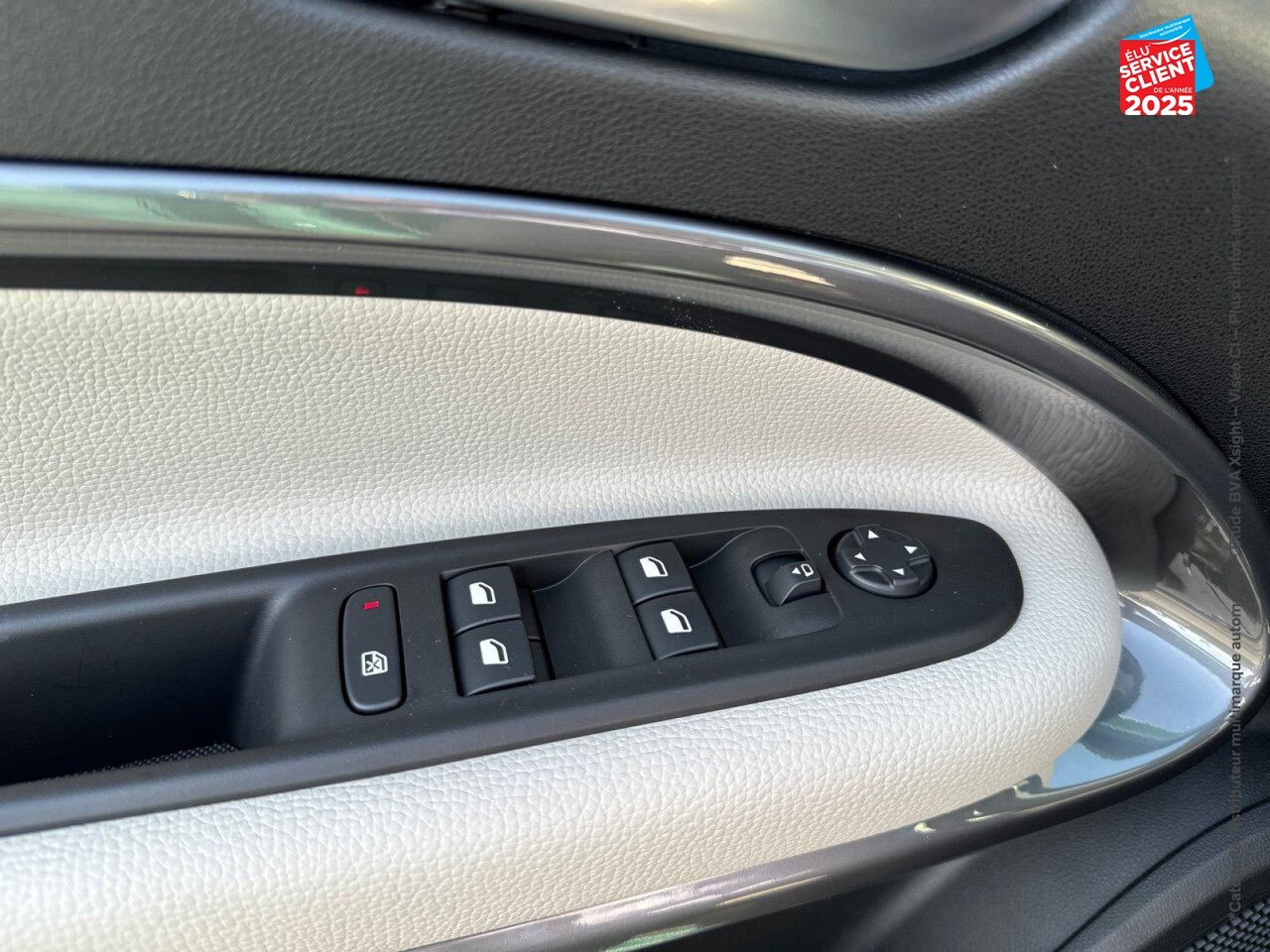 Véhicule d'occasion FIAT 600 E 156CH 54KWH LA PRIMA chez Fiat Besançon