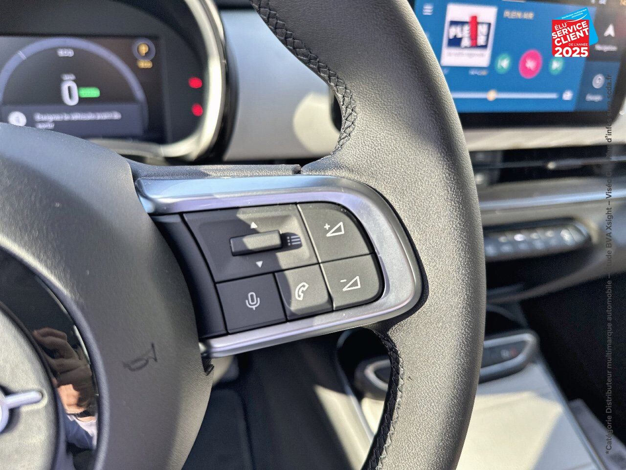Véhicule d'occasion FIAT 600 E 156CH 54KWH LA PRIMA chez Fiat Besançon