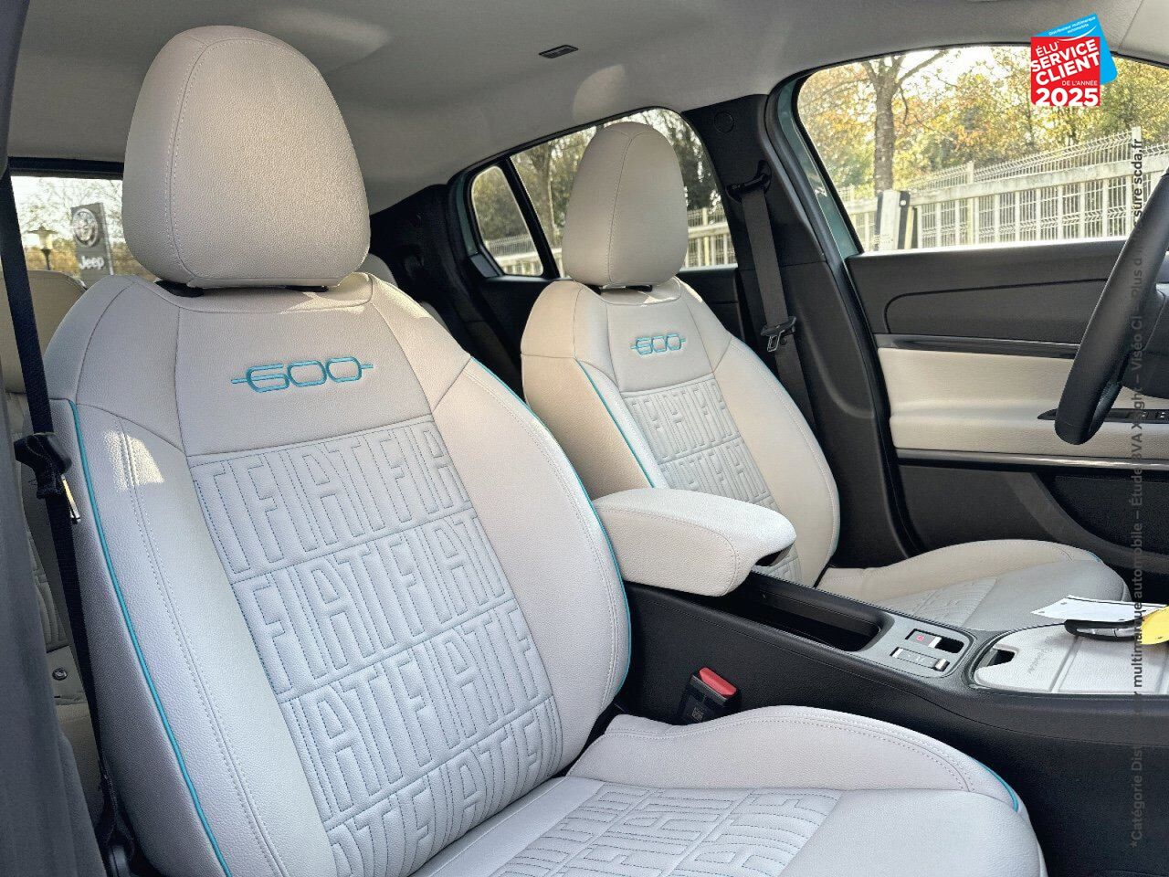 Véhicule d'occasion FIAT 600 E 156CH 54KWH LA PRIMA chez Fiat Besançon