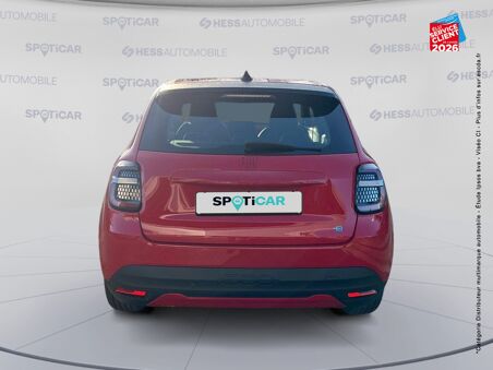 FIAT 600 E 156CH 54KWH RED