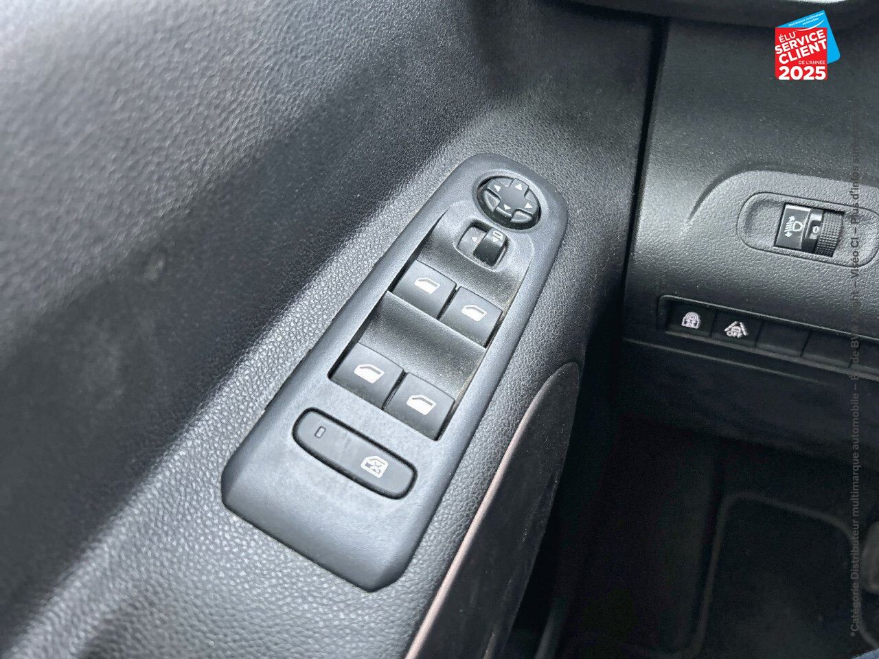 Véhicule d'occasion PEUGEOT RIFTER 1.2 PURETECH 130CH SS STANDARD GT LINE EAT8 chez Toyota Saint Dizier