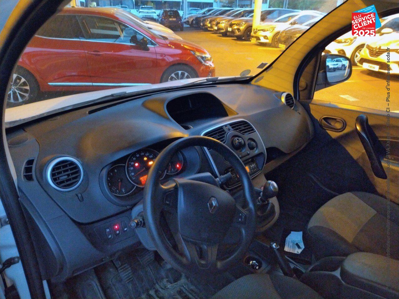 Véhicule d'occasion RENAULT KANGOO EXPRESS 1.5 BLUE DCI 80CH GRAND CONFORT chez Renault Sélestat