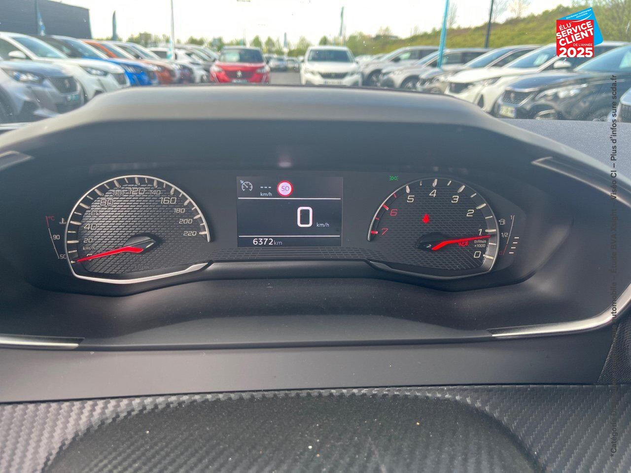Véhicule d'occasion PEUGEOT 2008 1.2 PURETECH 100CH SS ACTIVE chez Hyundai Epernay