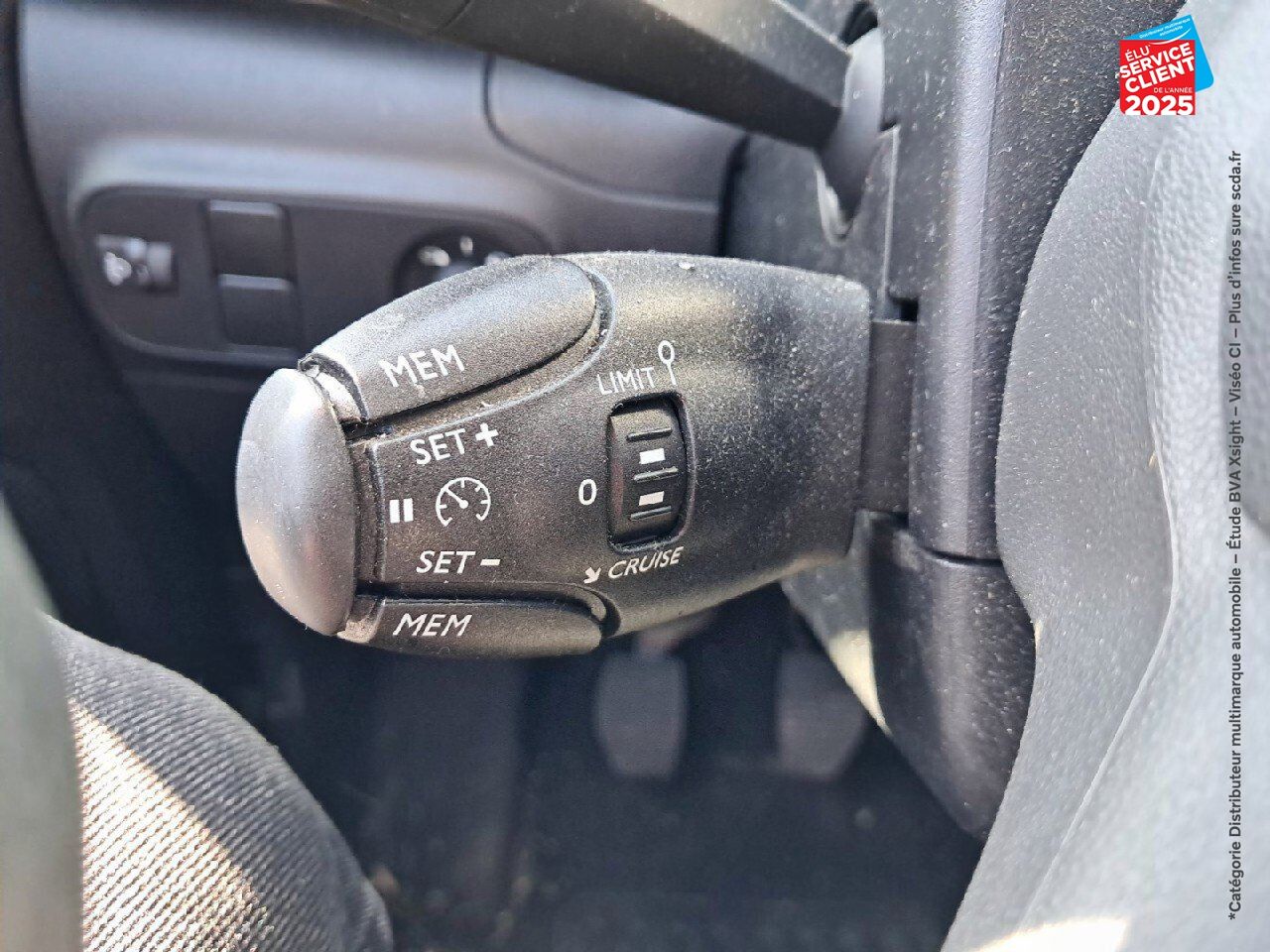 Véhicule d'occasion CITROEN C3 1.2 PURETECH 83CH SS C-SERIES 123G chez Fiat Mulhouse