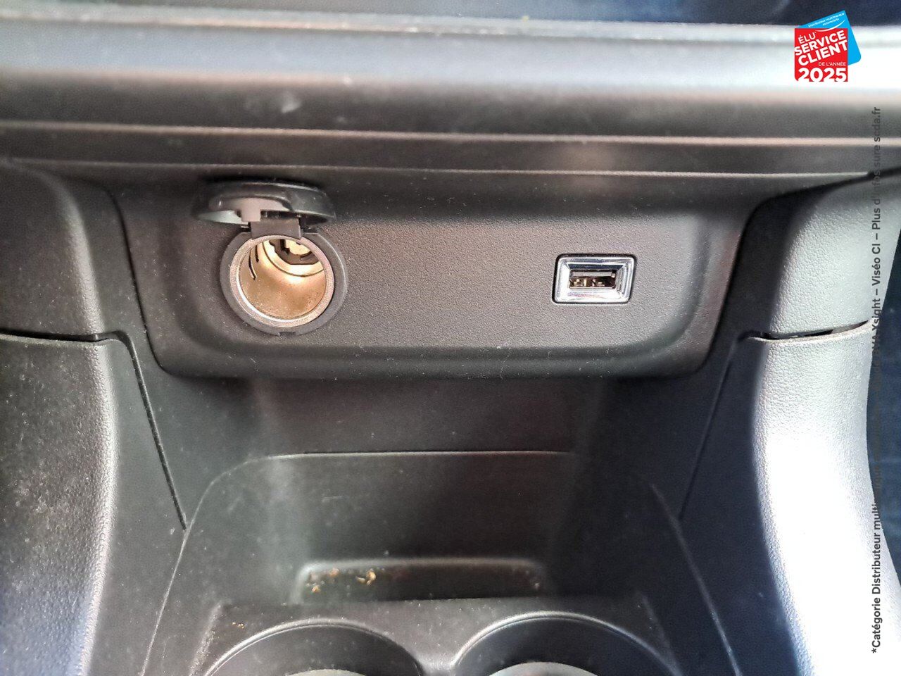 Véhicule d'occasion CITROEN C3 1.2 PURETECH 83CH SS C-SERIES 123G chez Fiat Mulhouse
