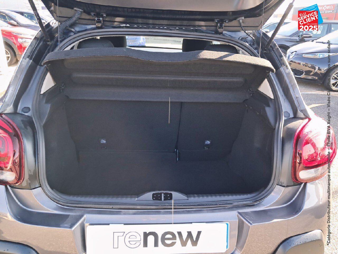Véhicule d'occasion CITROEN C3 1.2 PURETECH 83CH S/S C-SERIES 123G CARPLAY chez Nissan Strasbourg