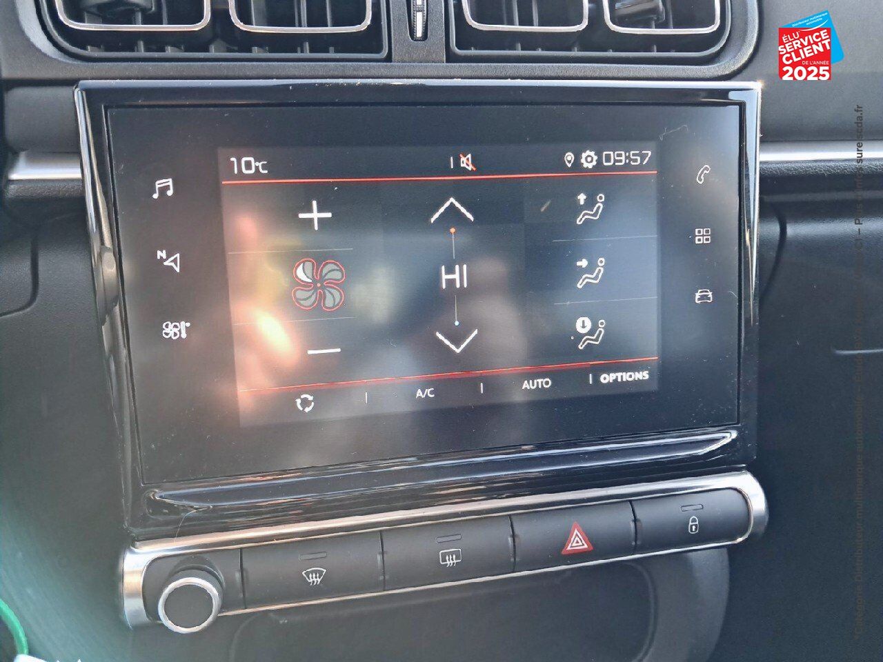 Véhicule d'occasion CITROEN C3 1.2 PURETECH 83CH S/S C-SERIES 123G CARPLAY chez Nissan Strasbourg