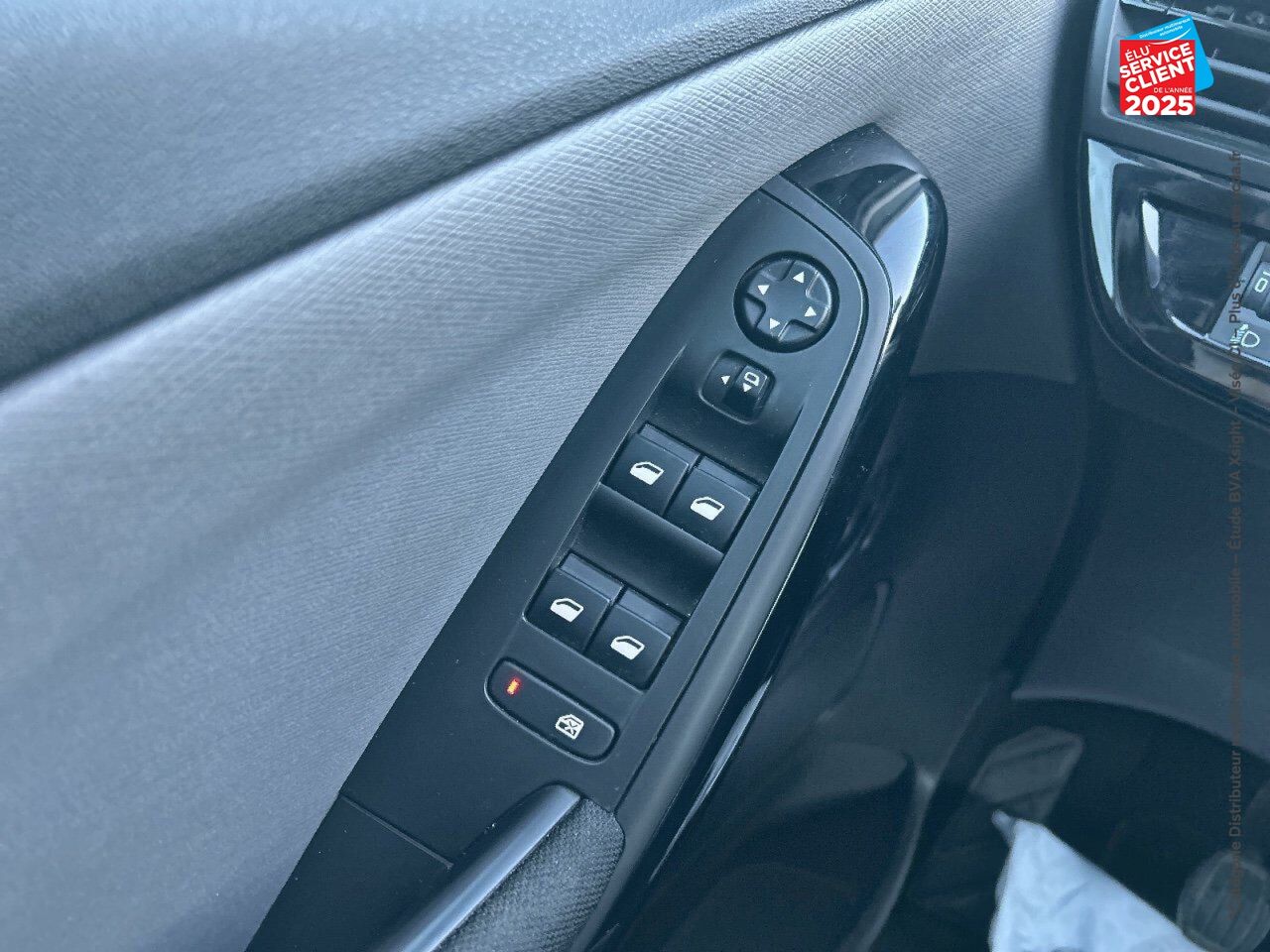 Véhicule d'occasion CITROEN C4 PICASSO PURETECH 130CH FEEL SS chez Renault Sélestat