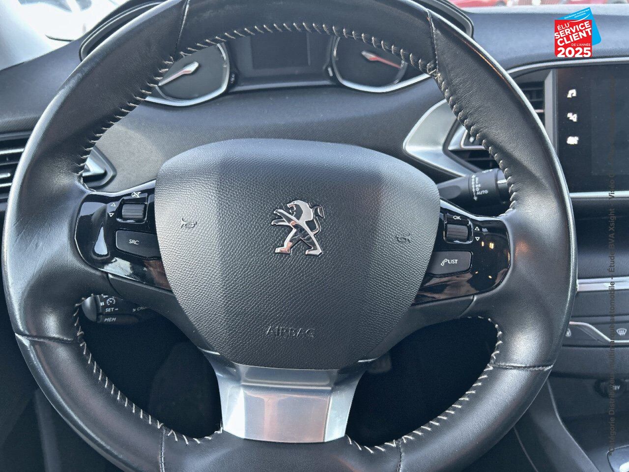 Véhicule d'occasion PEUGEOT 308 SW 1.2 PURETECH 110CH SS ACTIVE chez Renault Sélestat