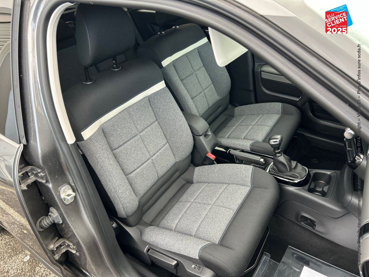 Véhicule d'occasion CITROEN C4 CACTUS PURETECH 130CH SS SHINE E6.D-TEMP chez Hyundai Reims