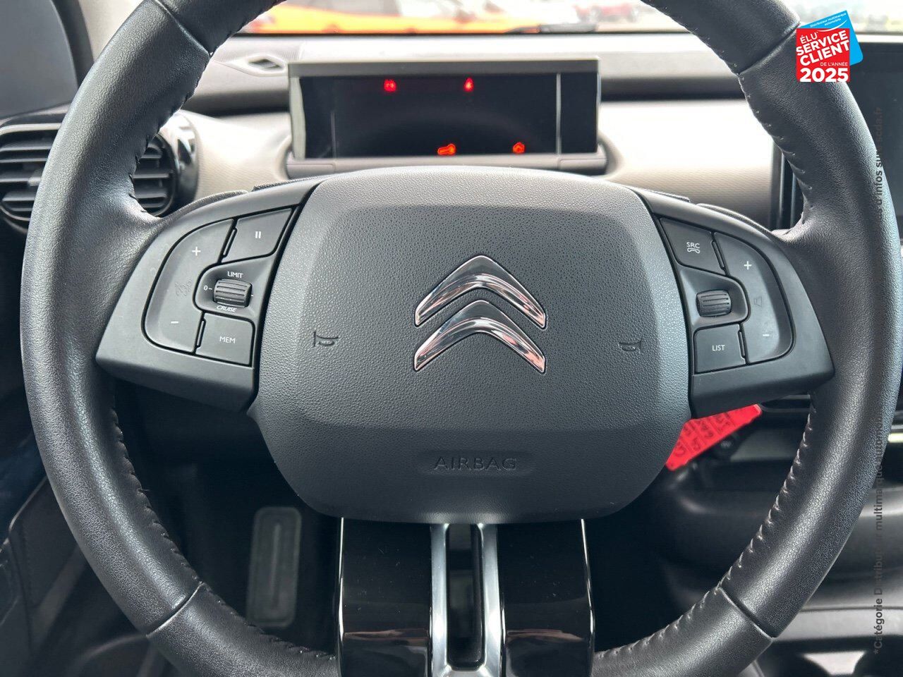 Véhicule d'occasion CITROEN C4 CACTUS PURETECH 130CH SS SHINE E6.D-TEMP chez Hyundai Reims