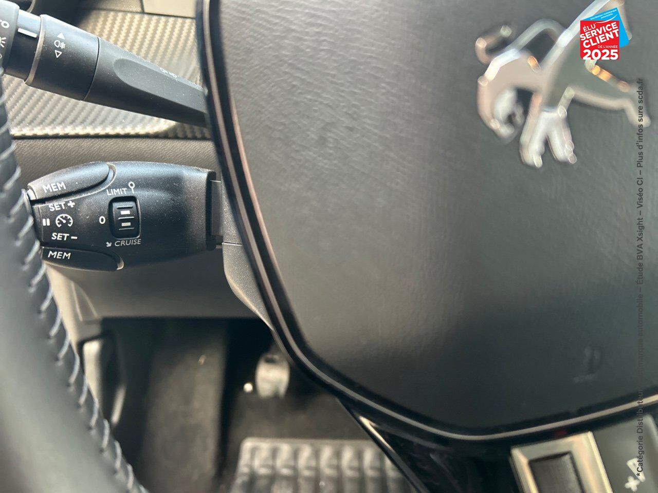 Véhicule d'occasion PEUGEOT 208 1.2 PURETECH 100CH SS ALLURE PACK chez Peugeot Reims