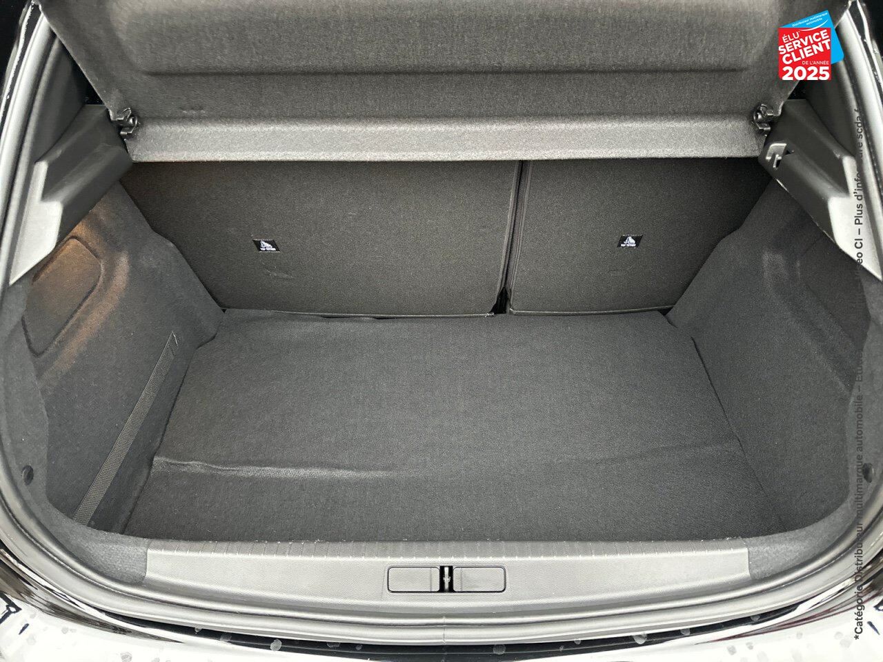 Véhicule d'occasion PEUGEOT 208 1.2 PURETECH 100CH S/S ROADTRIP GPS CAMERA chez Hyundai Epernay