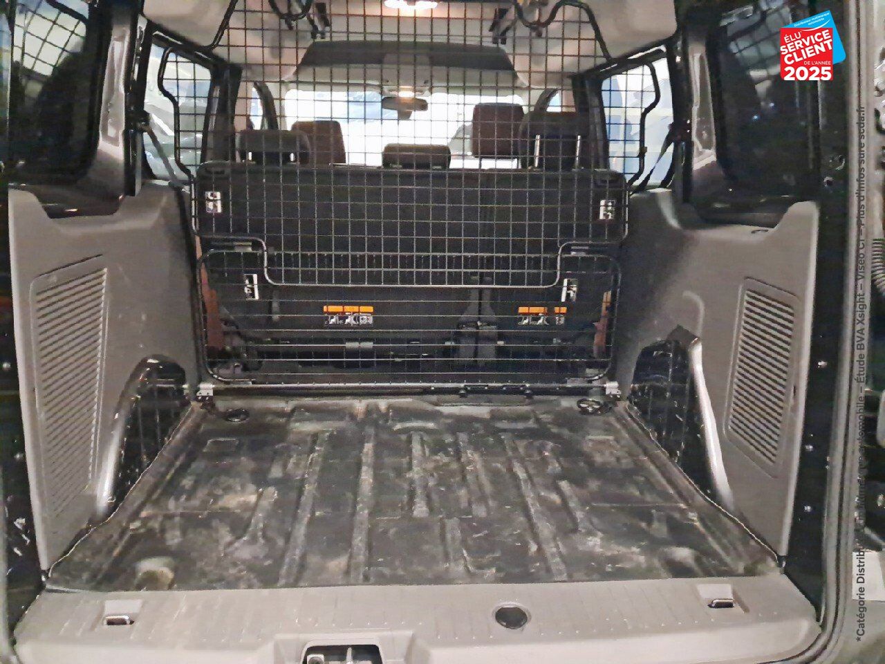 Véhicule d'occasion FORD TRANSIT CONNECT L2 1.5 ECOBLUE 120CH CABINE APPROFONDIE TREND BVA chez Toyota Bar le Duc