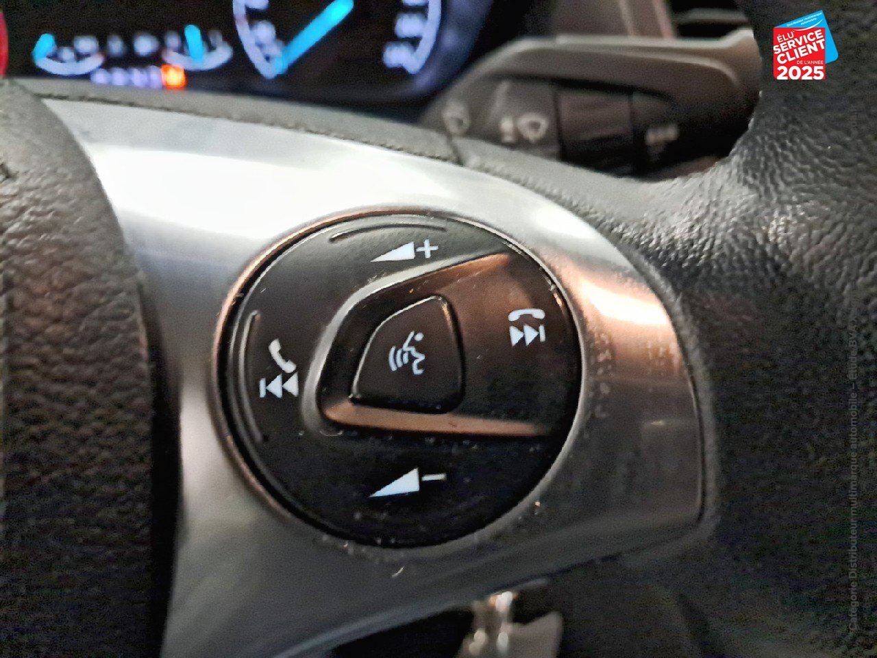 Véhicule d'occasion FORD TRANSIT CONNECT L2 1.5 ECOBLUE 120CH CABINE APPROFONDIE TREND BVA chez Toyota Bar le Duc