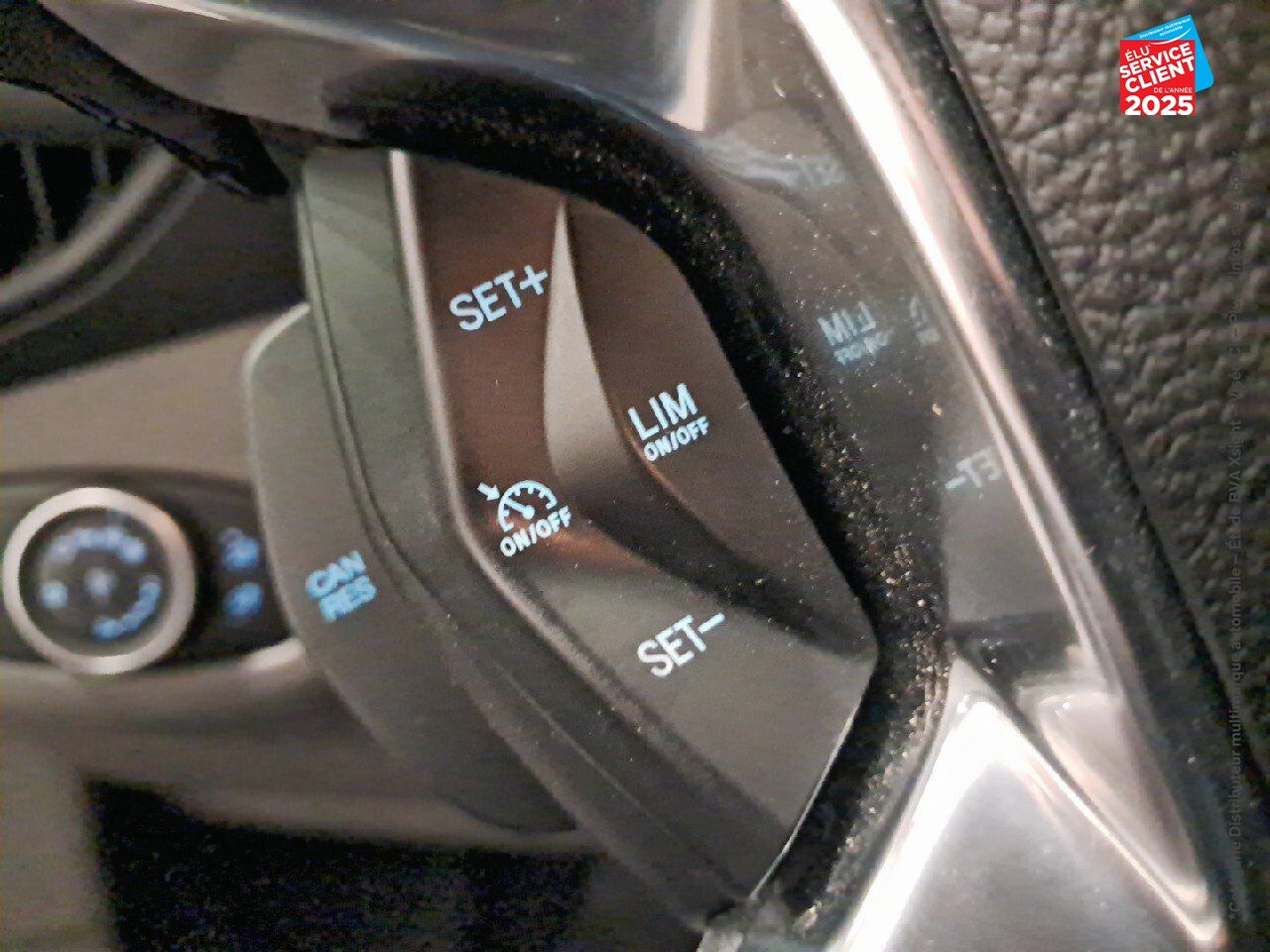 Véhicule d'occasion FORD TRANSIT CONNECT L2 1.5 ECOBLUE 120CH CABINE APPROFONDIE TREND BVA chez Toyota Bar le Duc